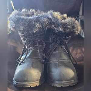 Itasca Black Fur-Lined Winter Boots